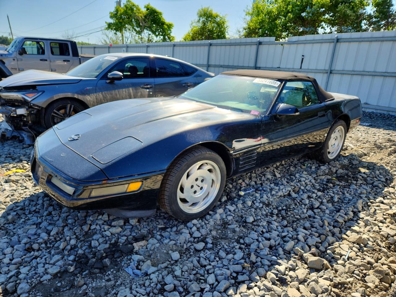1992 Chevrolet Corvette, VIN 1G1YY33P4N5109506 — Minor dents and scratches