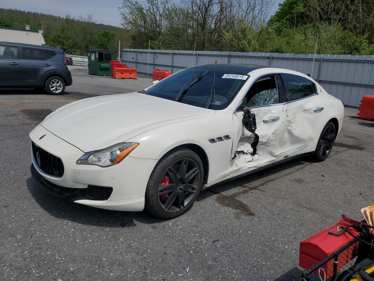 2014 Maserati Quattroporte S Q4, VIN ZAM56RRA6E1123819 — Side