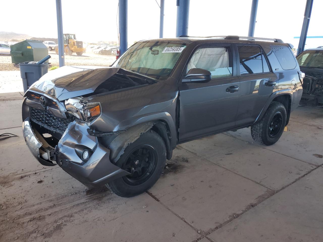 2019 Toyota 4Runner SR5, VIN JTEBU5JRXK5723170 — Front end