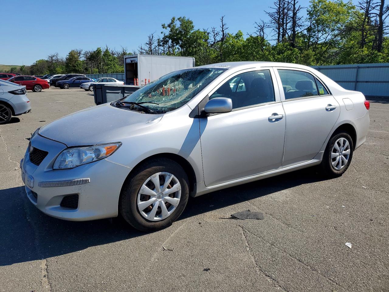 2009 Toyota Corolla LE, VIN 1NXBU40E09Z011100 — Front end