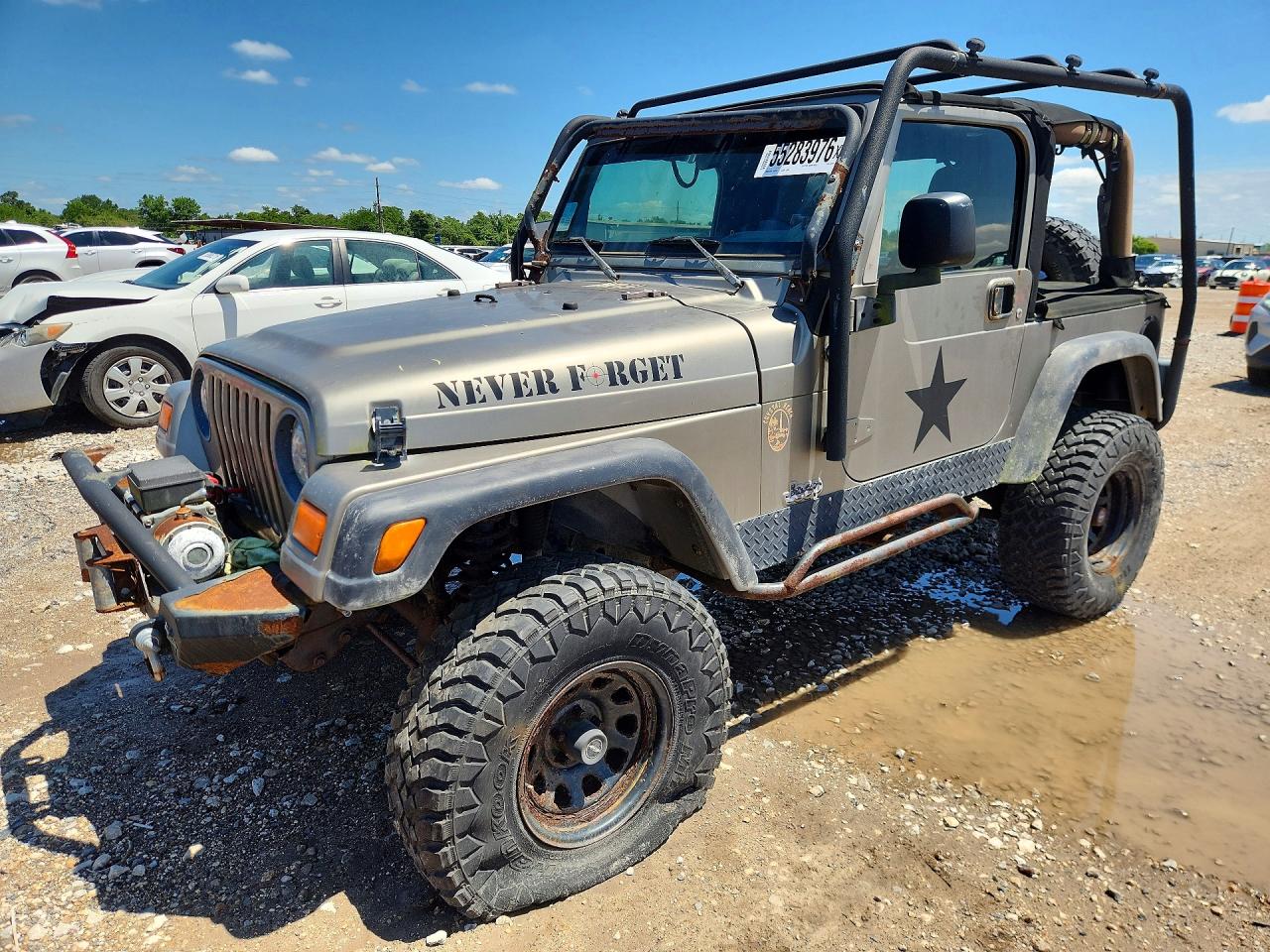 2006 Jeep Wrangler SE, VIN 1J4FA29196P716727 — Normal wear