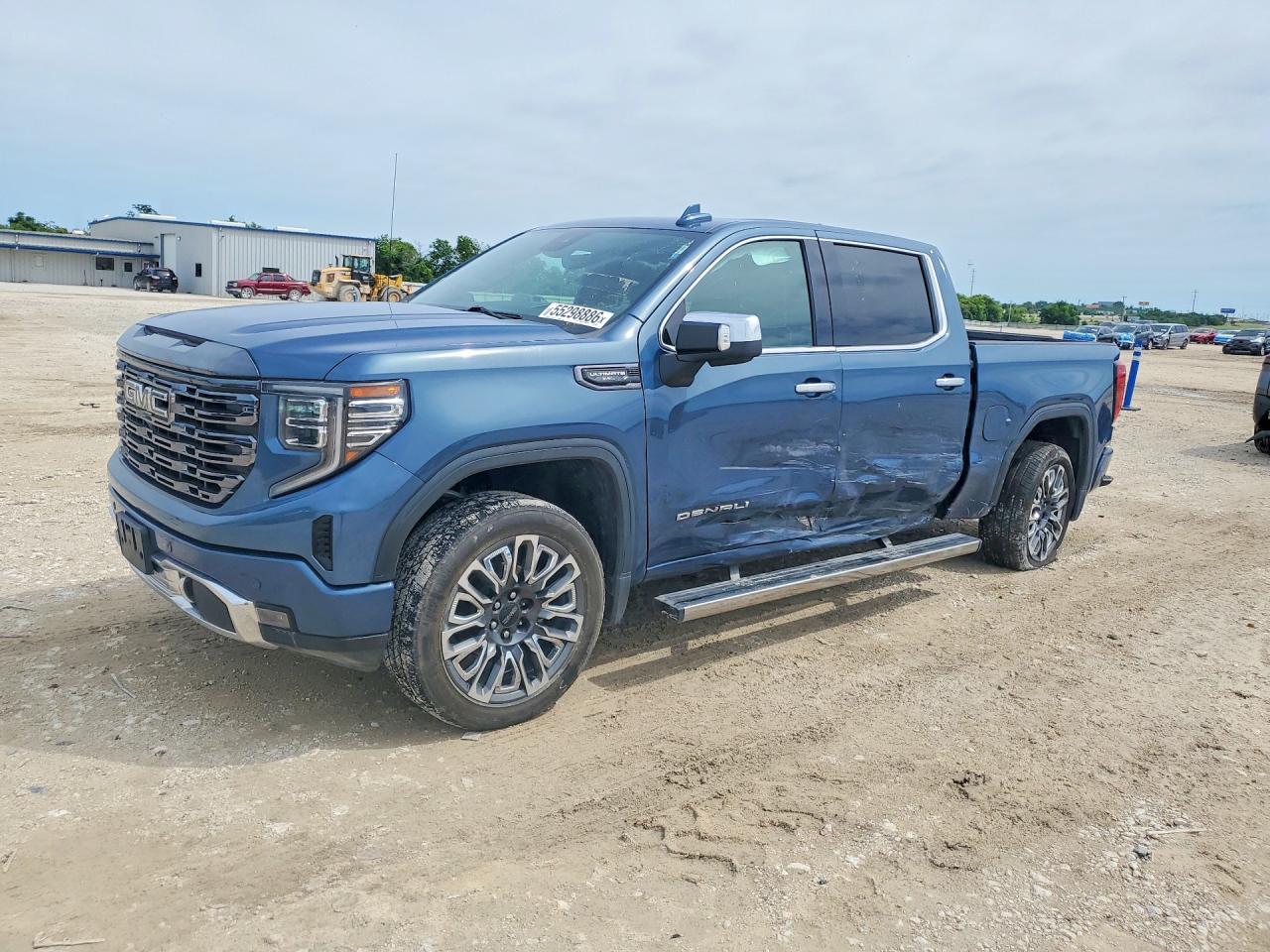 2024 GMC Sierra 1500 Denali Ultimate, VIN 1GTUUHEL0RZ264013 — Side