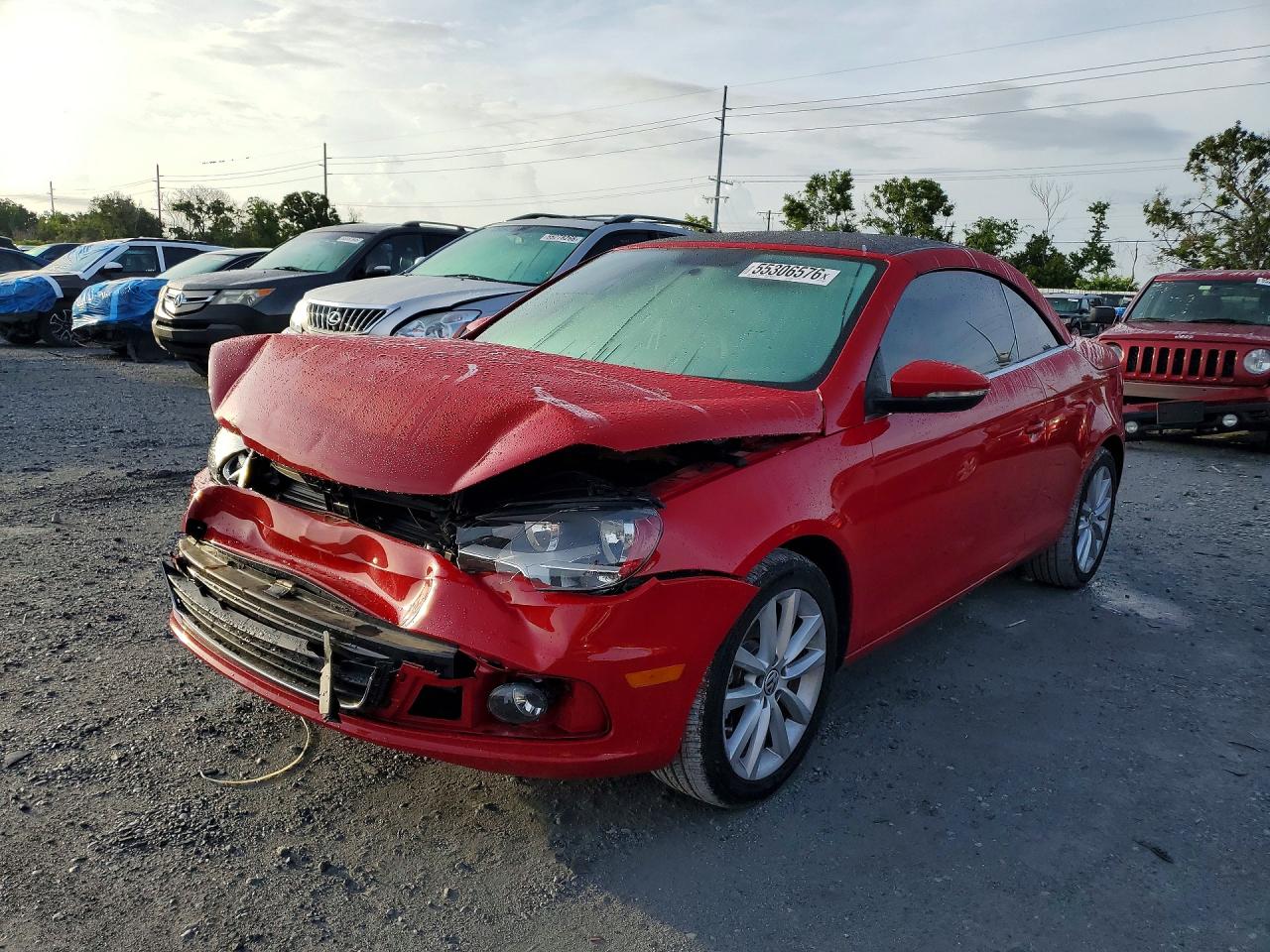 2013 Volkswagen Eos Sport, VIN WVWBW8AH8DV005689 — Front end