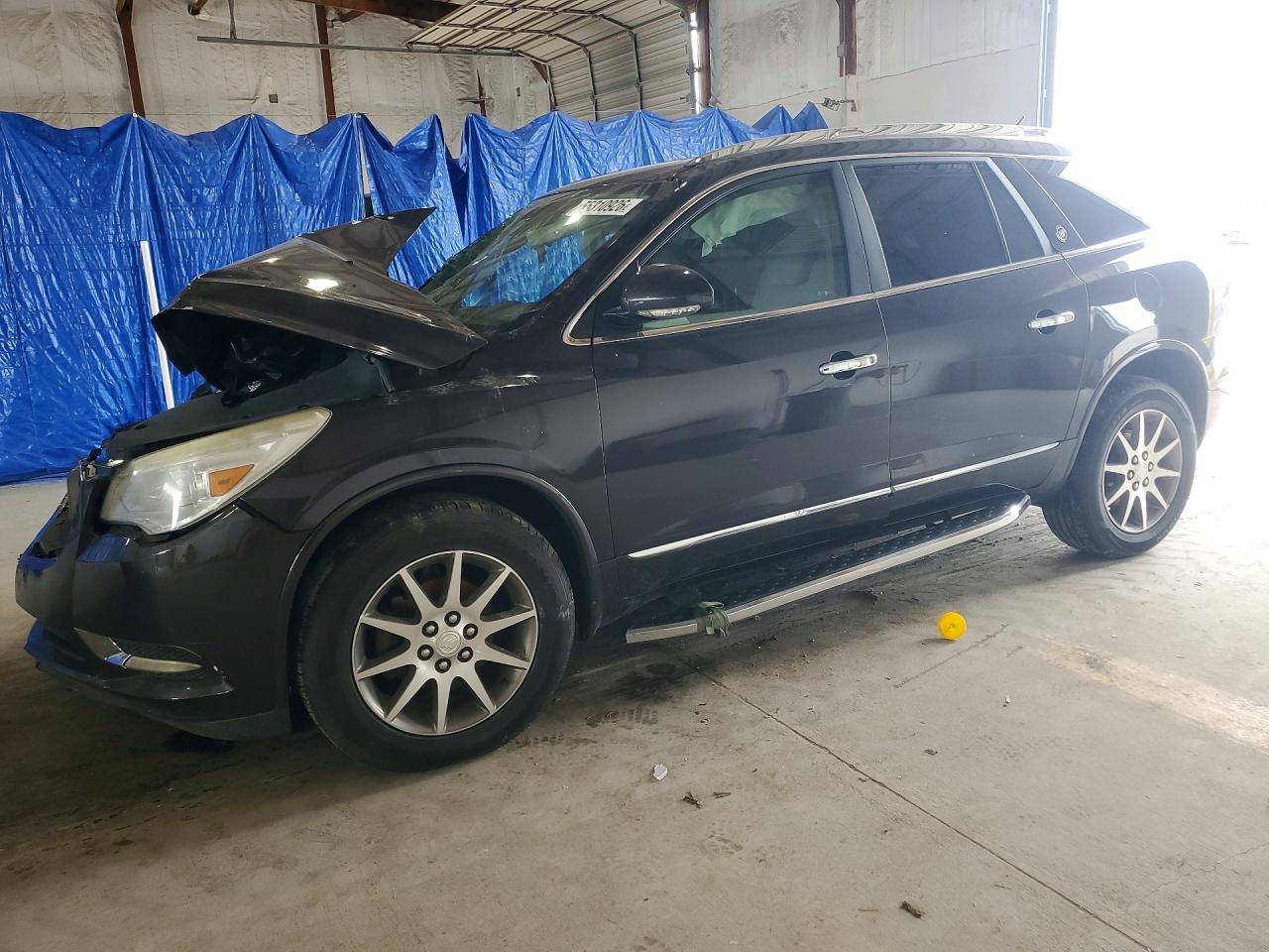2016 Buick Enclave Convenience, VIN 5GAKRAKDXGJ287910 — Front end