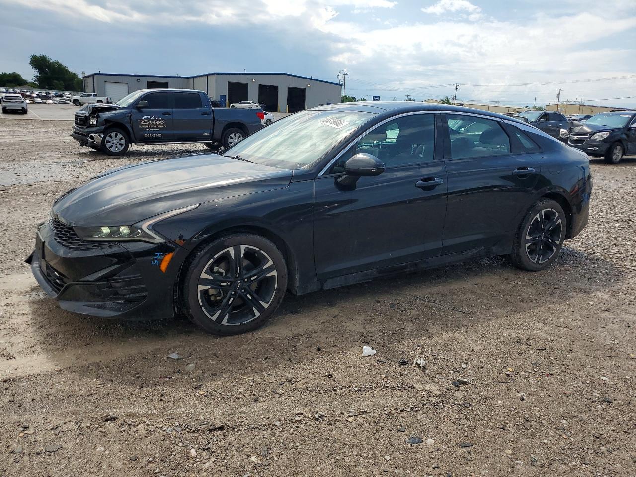 2022 Kia K5 GT-Line, VIN 5XXG64J22NG147205 — Front end