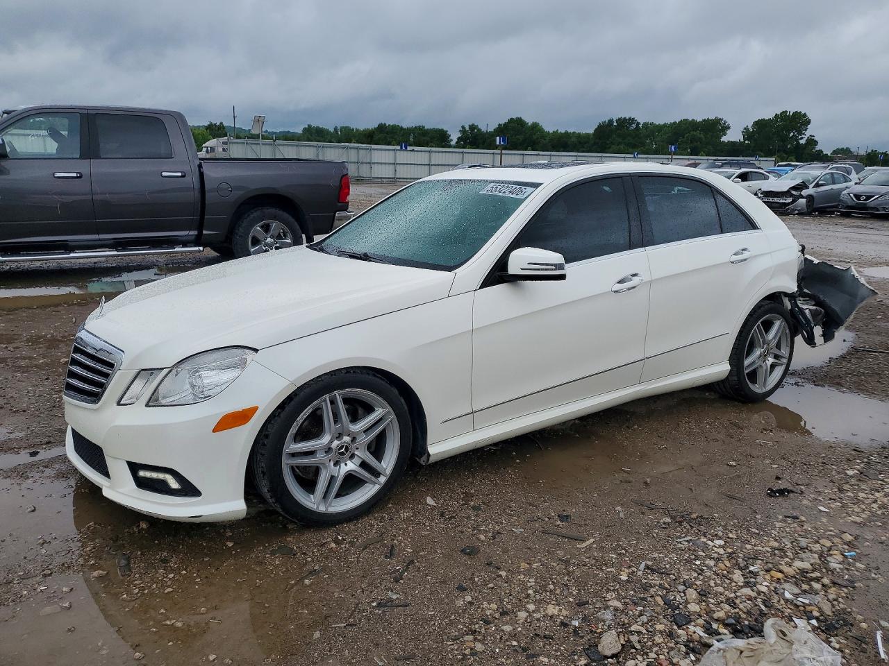 2011 Mercedes-Benz E 350 Sport, VIN WDDHF5GB2BA402188 — Rear end