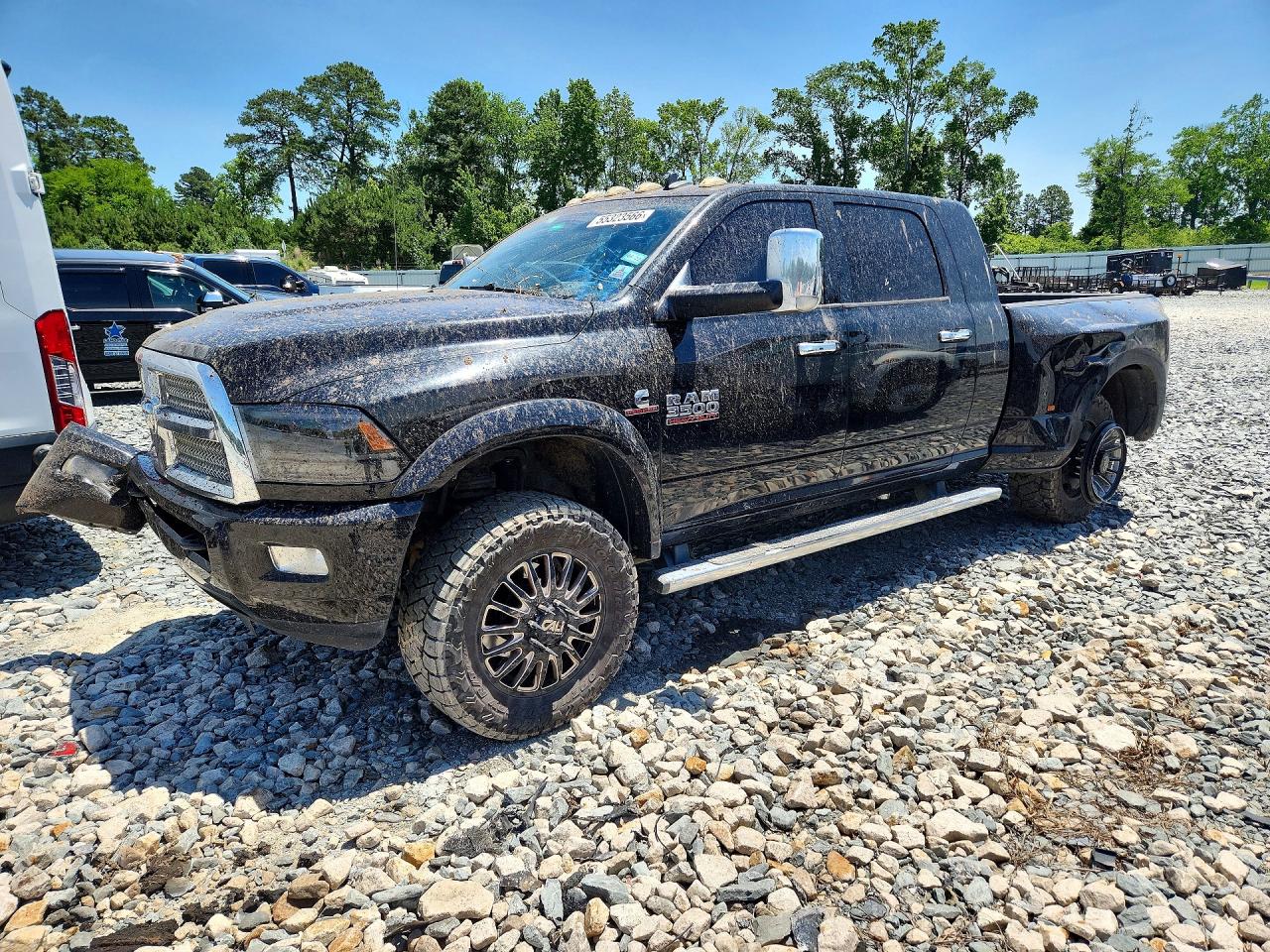 2015 Ram 3500 Longhorn Limited, VIN 3C63RRNL3FG605202 — Бок