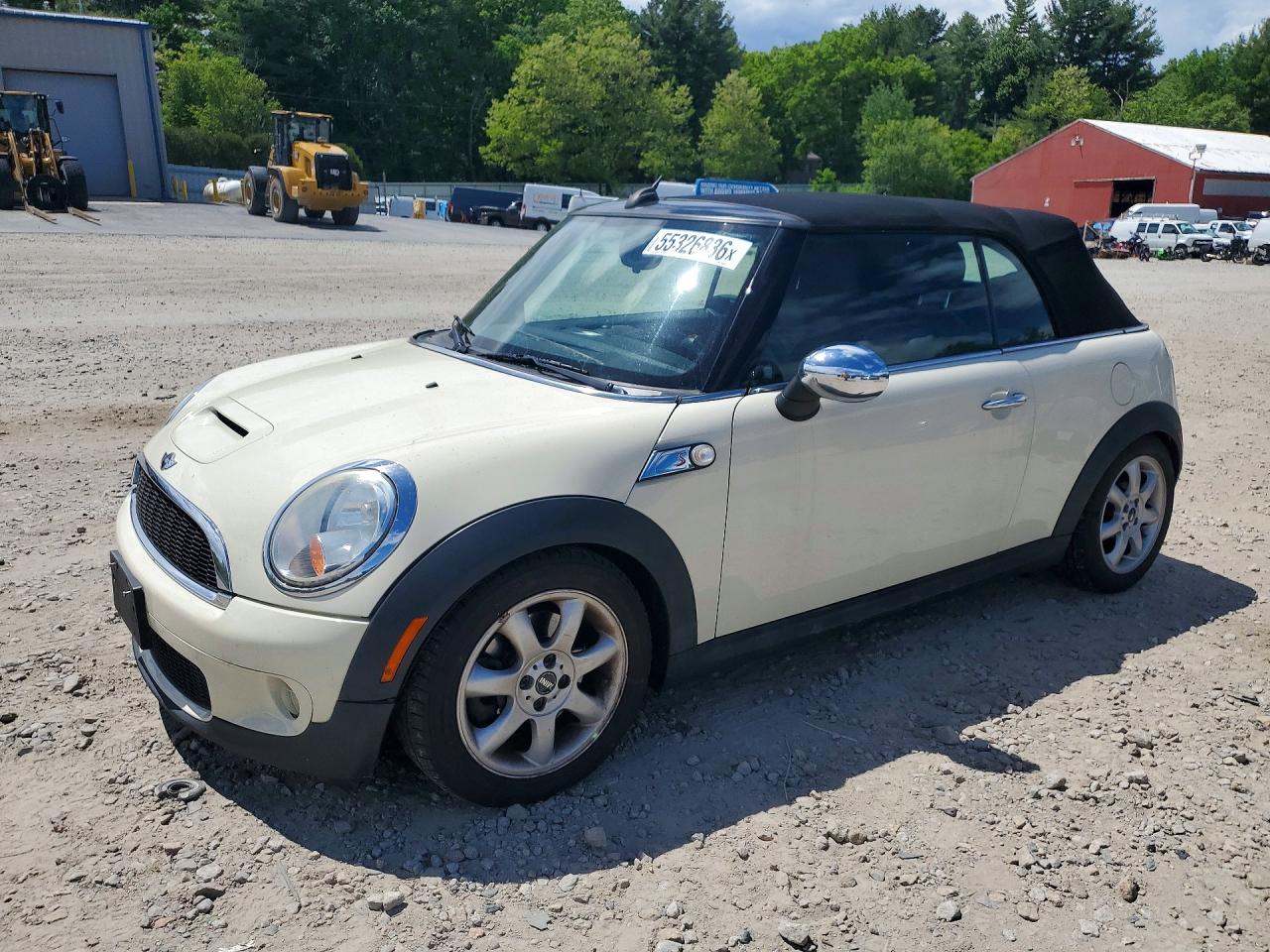 2010 MINI Convertible S, VIN WMWMS3C57ATZ85494 — Механическое