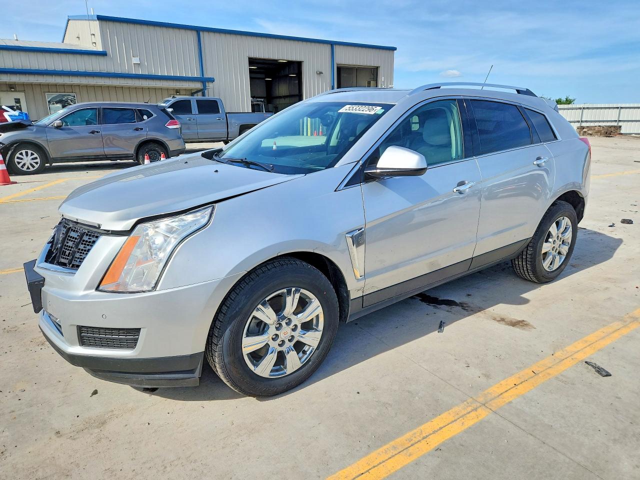 2016 Cadillac SRX Luxury Collection, VIN 3GYFNBE34GS584636 — Front end