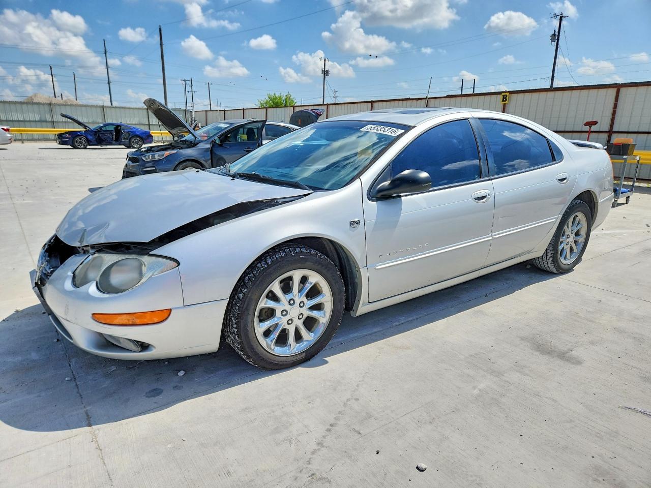 2000 Chrysler 300M M, VIN 2C3HE66G1YH378156 — Перед
