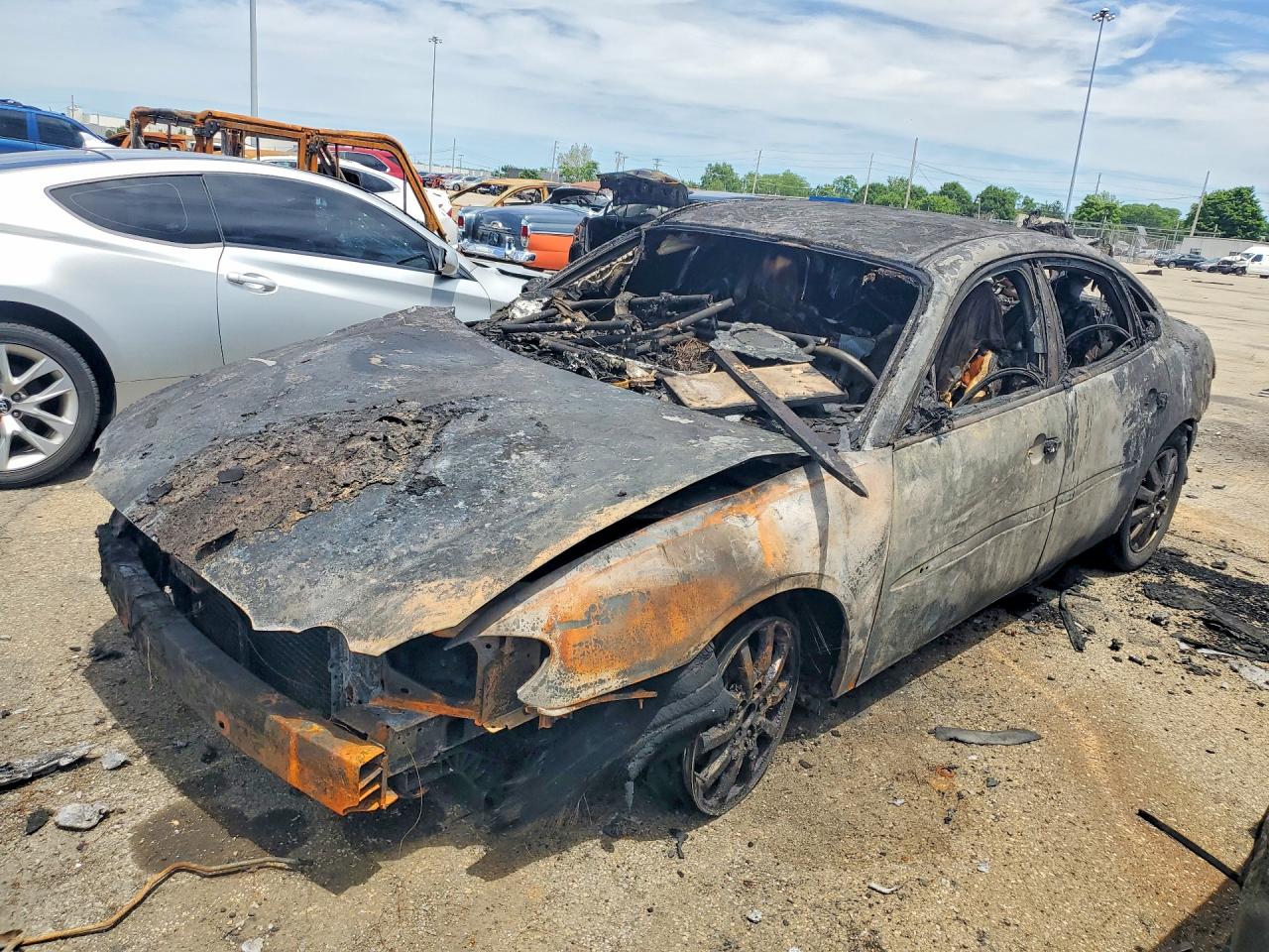 2009 Buick LaCrosse CXL, VIN 2G4WD582191148446 — Burn