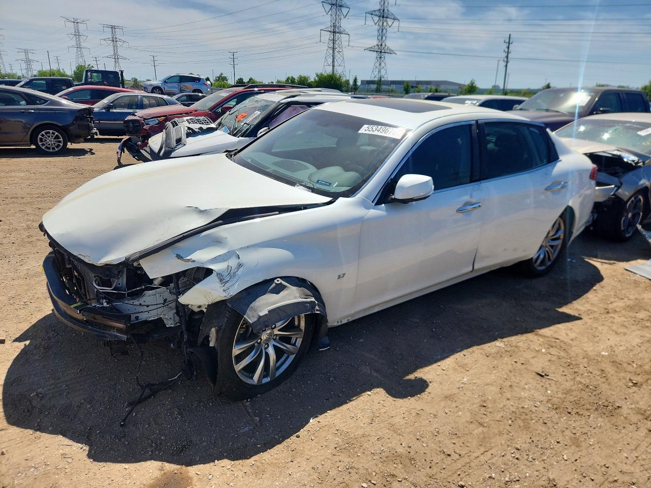 2019 Infiniti Q70 Luxe, VIN JN1BY1AR8KM580066 — Front end