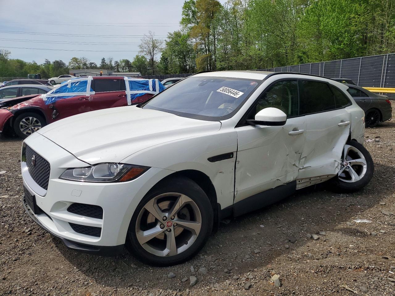2018 Jaguar F-Pace 25t Premium, VIN SADCJ2FX1JA288881 — Side