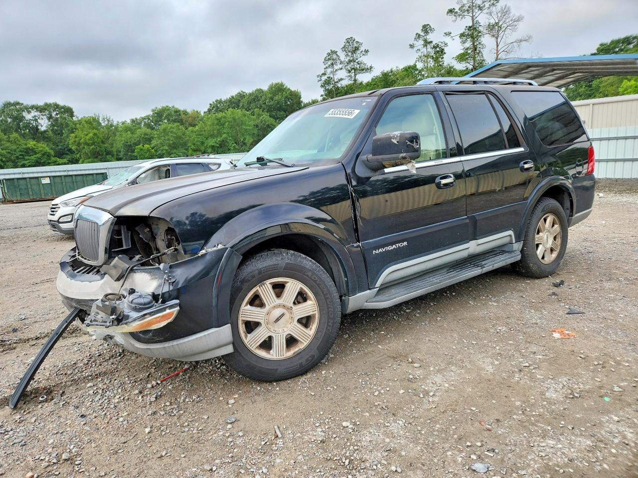 2003 Lincoln Navigator Ultimate, VIN 5LMFU27R23LJ43946 — Перед