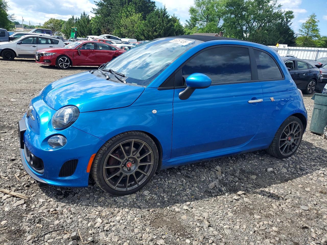 2018 FIAT 500 Abarth, VIN 3C3CFFJH5JT420820 — Зад