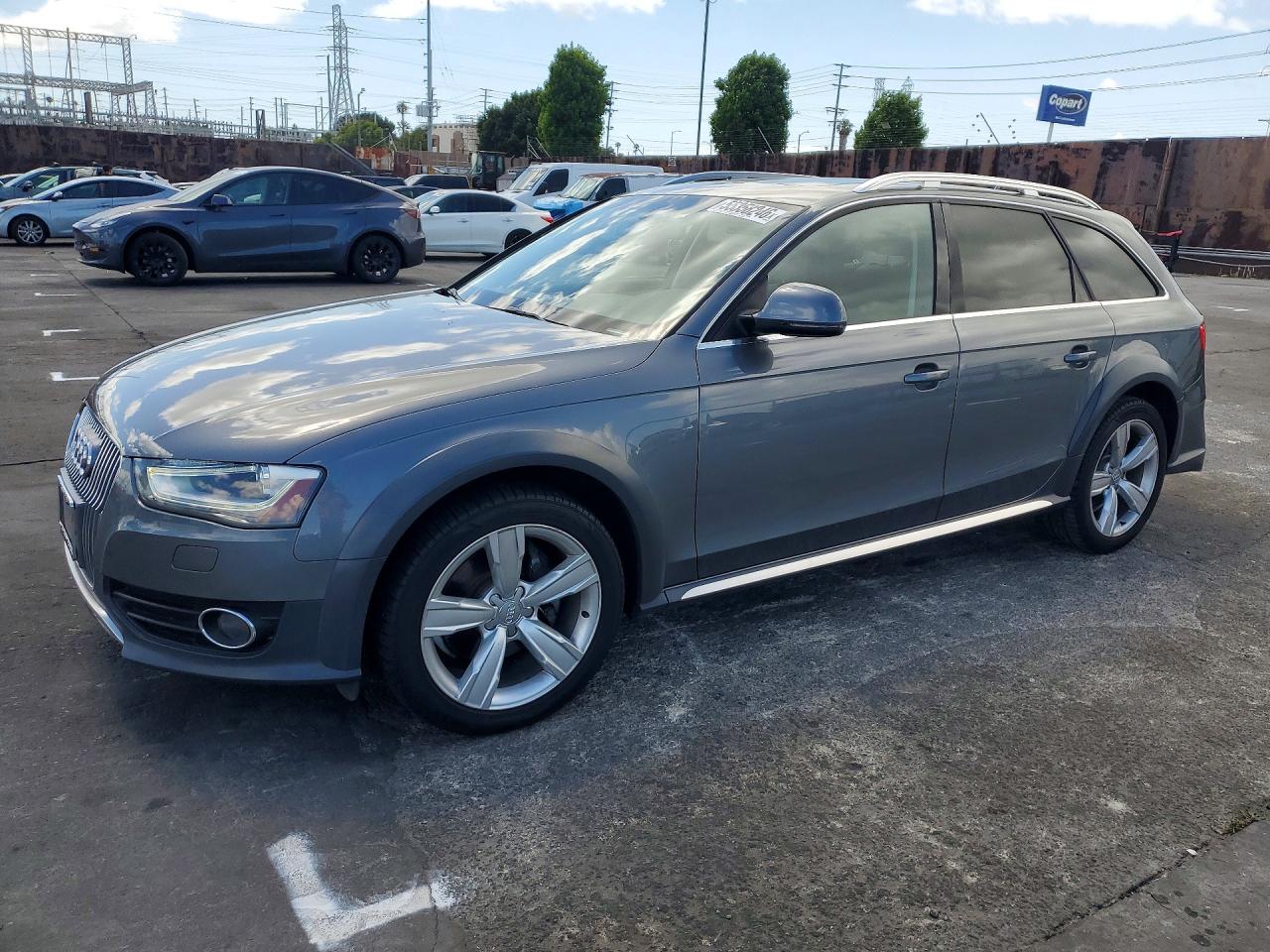 2016 Audi allroad A4 Premium, VIN WA1TFAFL1GA014703 — Rear end