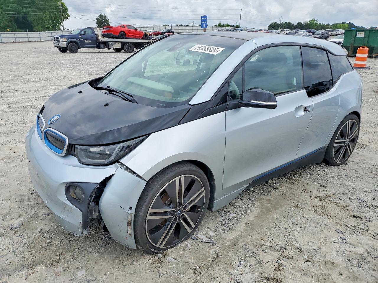 2015 BMW i3, VIN WBY1Z4C51FV278876 — Front end