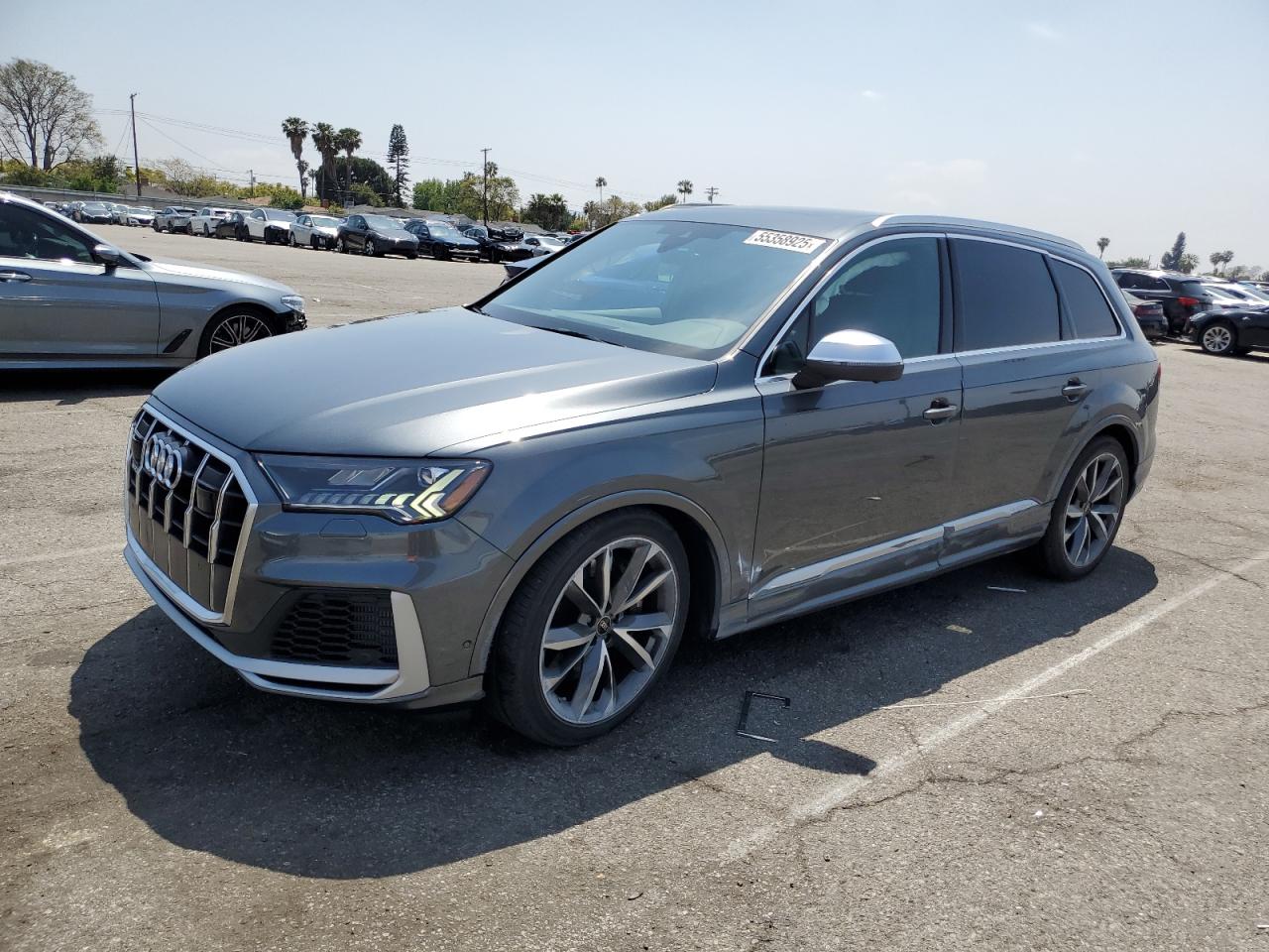 2022 Audi SQ7 Premium Plus, VIN WA1AWBF77ND009064 — Перед