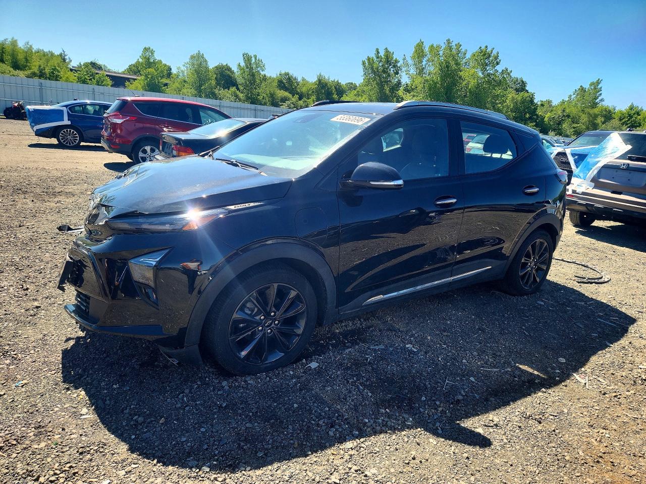 2022 Chevrolet Bolt EUV Premier, VIN 1G1FZ6S00N4129431 — Front end