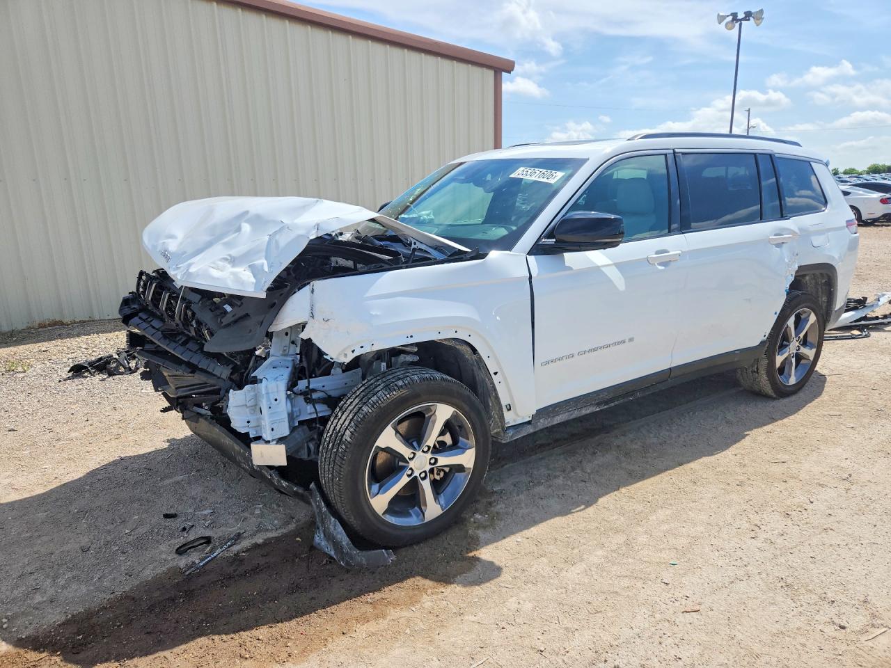 2026 Jeep Grand Cherokee Limited, VIN 1C4RJJBR3T8573129 — Front end