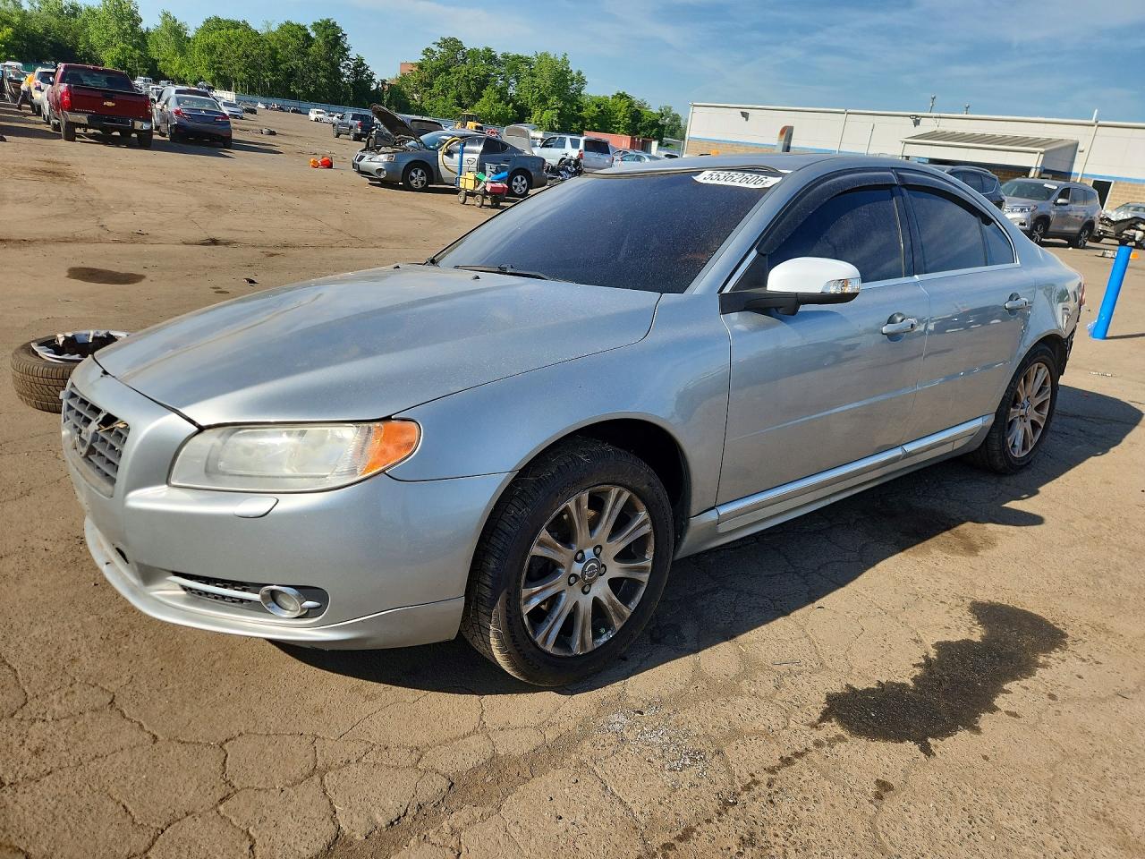 2011 Volvo S80 3.2L, VIN YV1940AS1B1135118 — Зад
