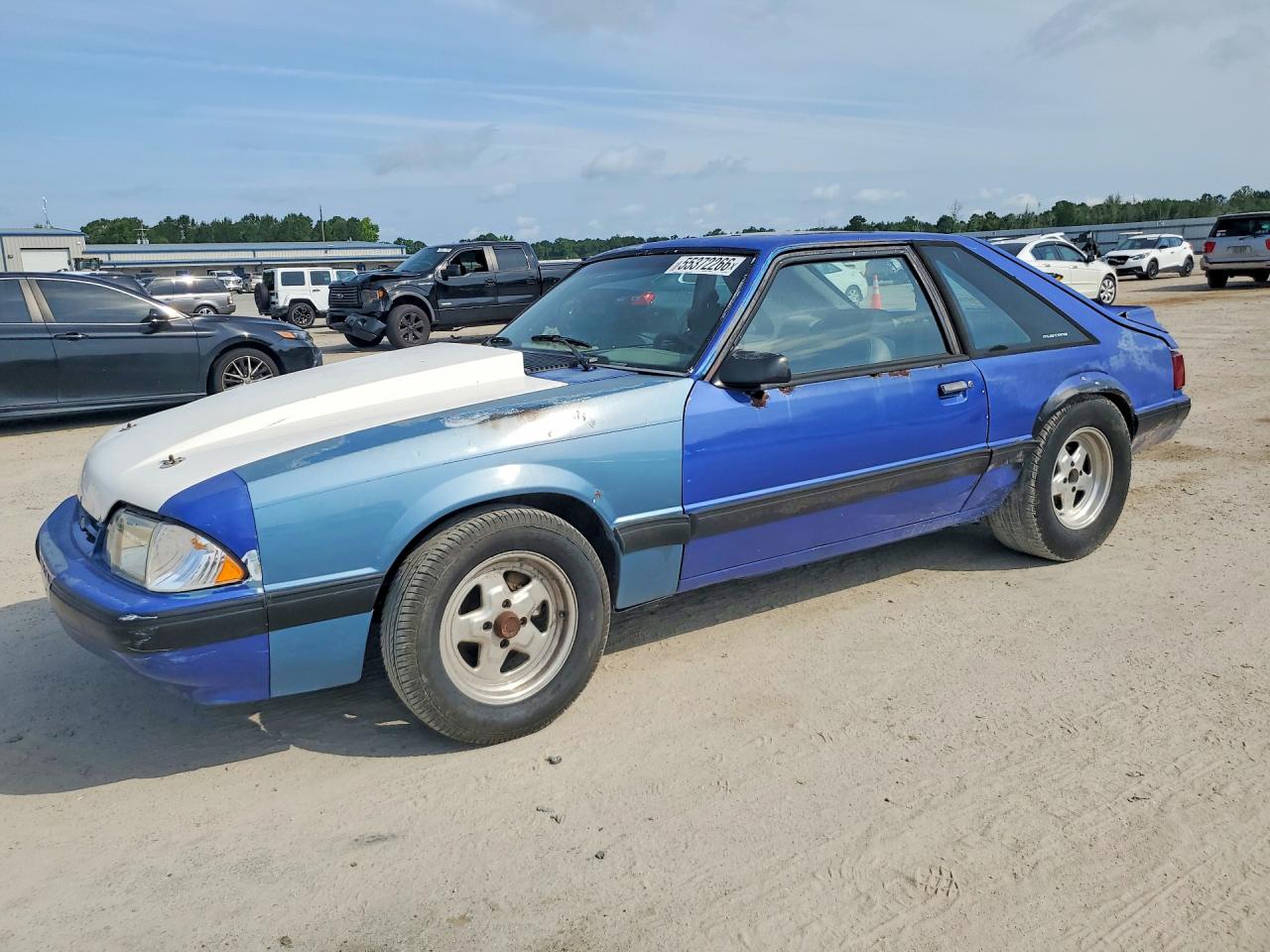 1989 Ford Mustang, VIN 1FABP41E9KF187153 — Minor dents and scratches