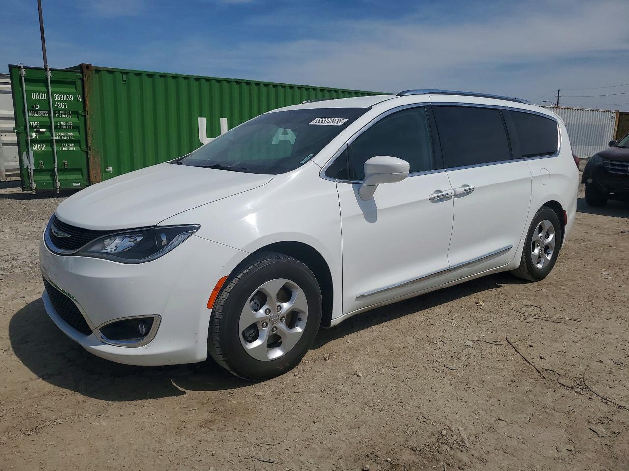 2017 Chrysler Pacifica Touring L Plus, VIN 2C4RC1EG3HR578265 — Rear end