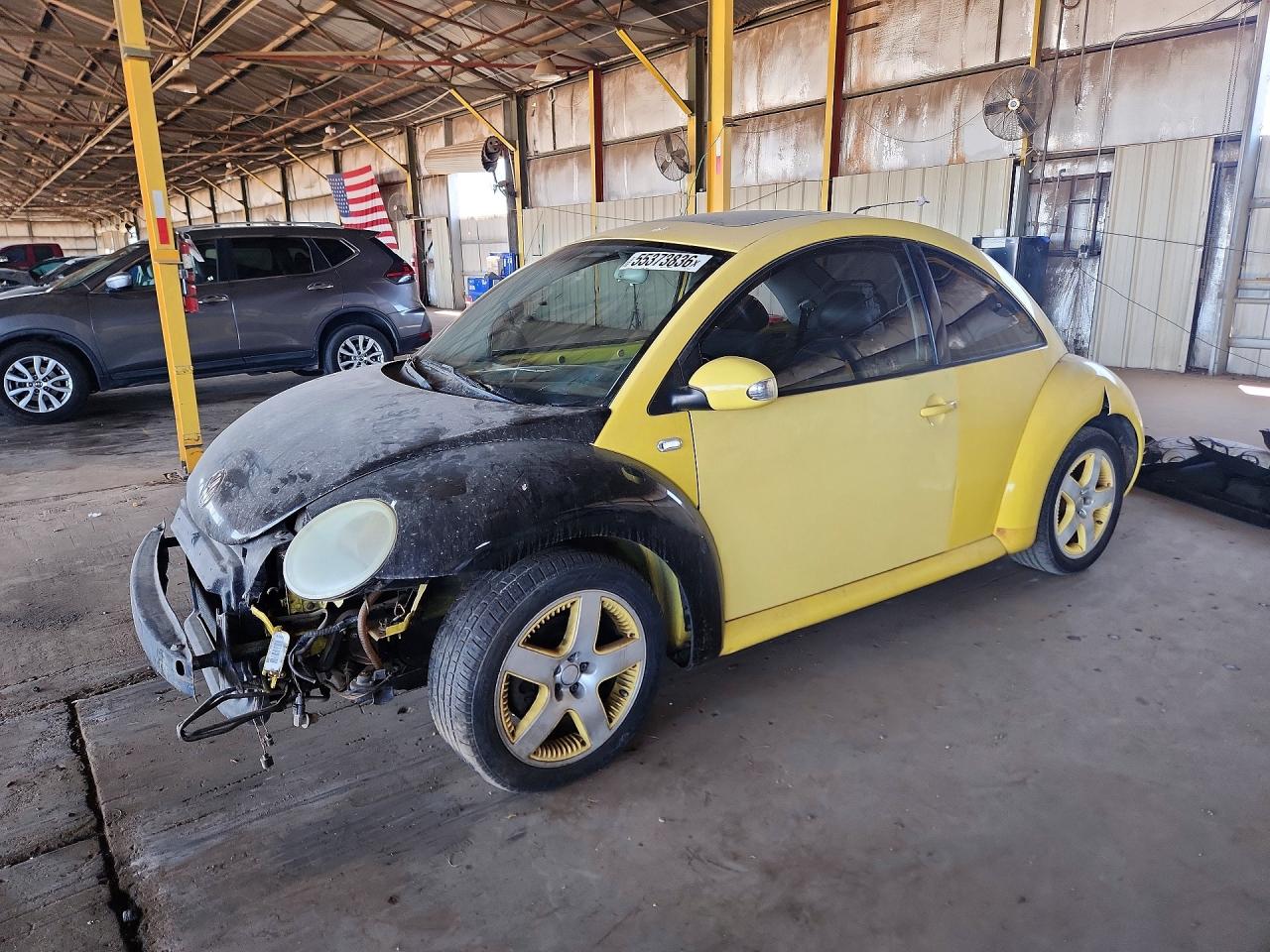 2002 Volkswagen Beetle GLS, VIN 3VWCD21C12M450016 — Перед