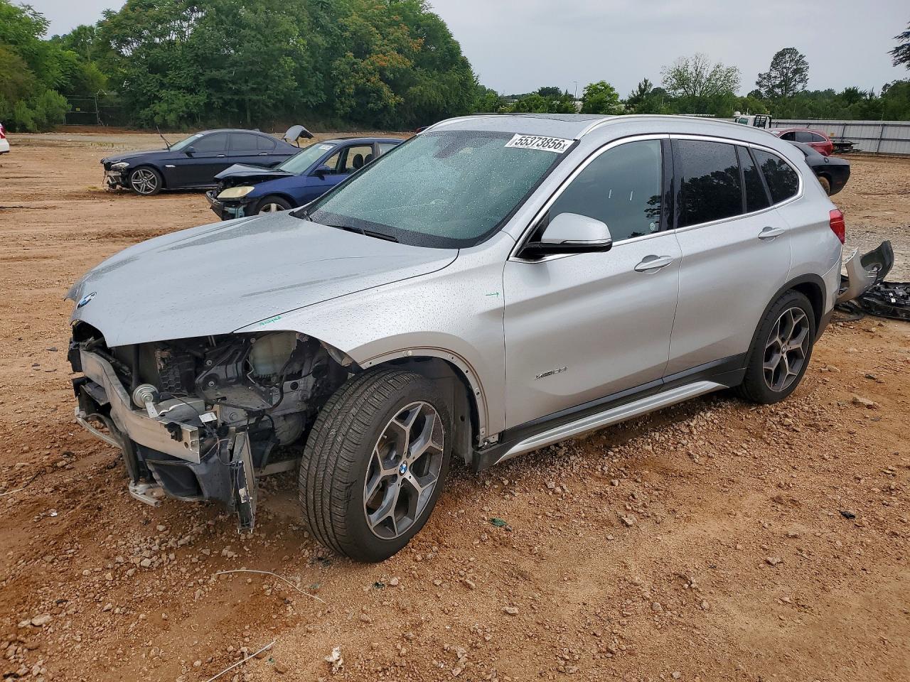 2018 BMW X1 xDrive28i, VIN WBXHT3C36J5F90135 — Front end