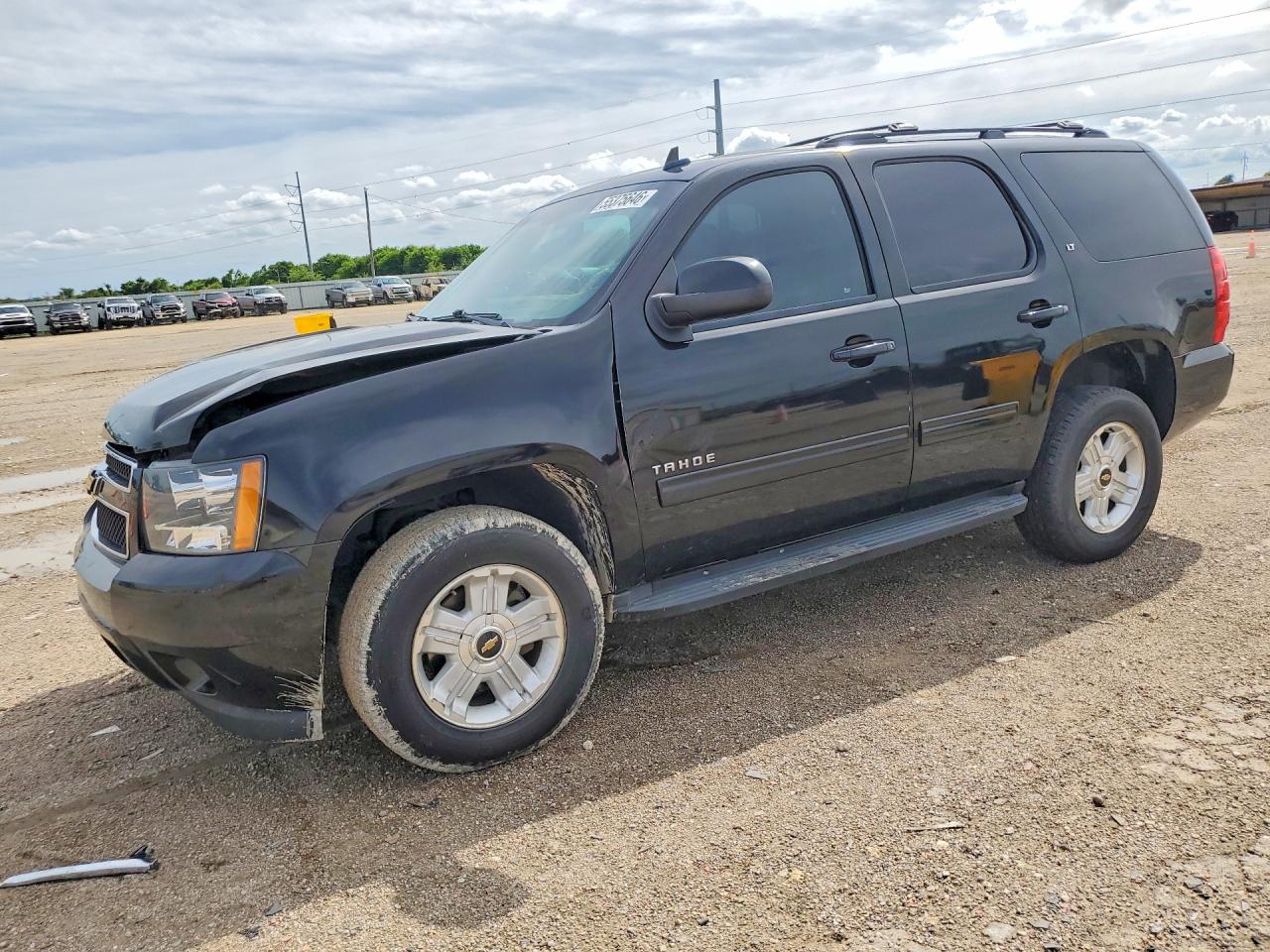 2012 Chevrolet Tahoe LT, VIN 1GNSKBE05CR290797 — Front end