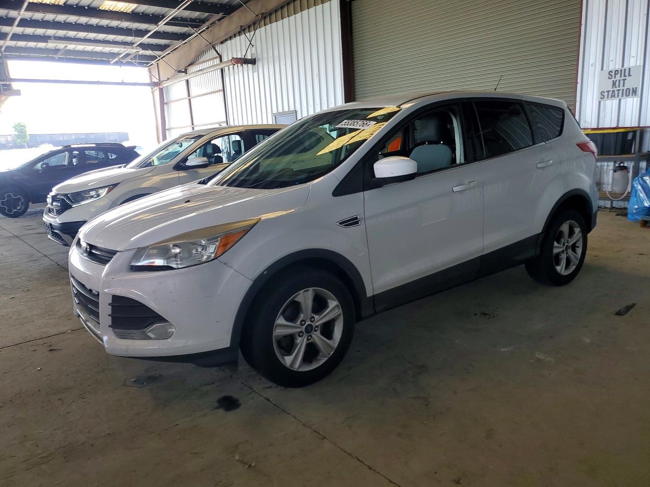 2015 Ford Escape SE, VIN 1FMCU0GX3FUA63272 — Minor dents and scratches