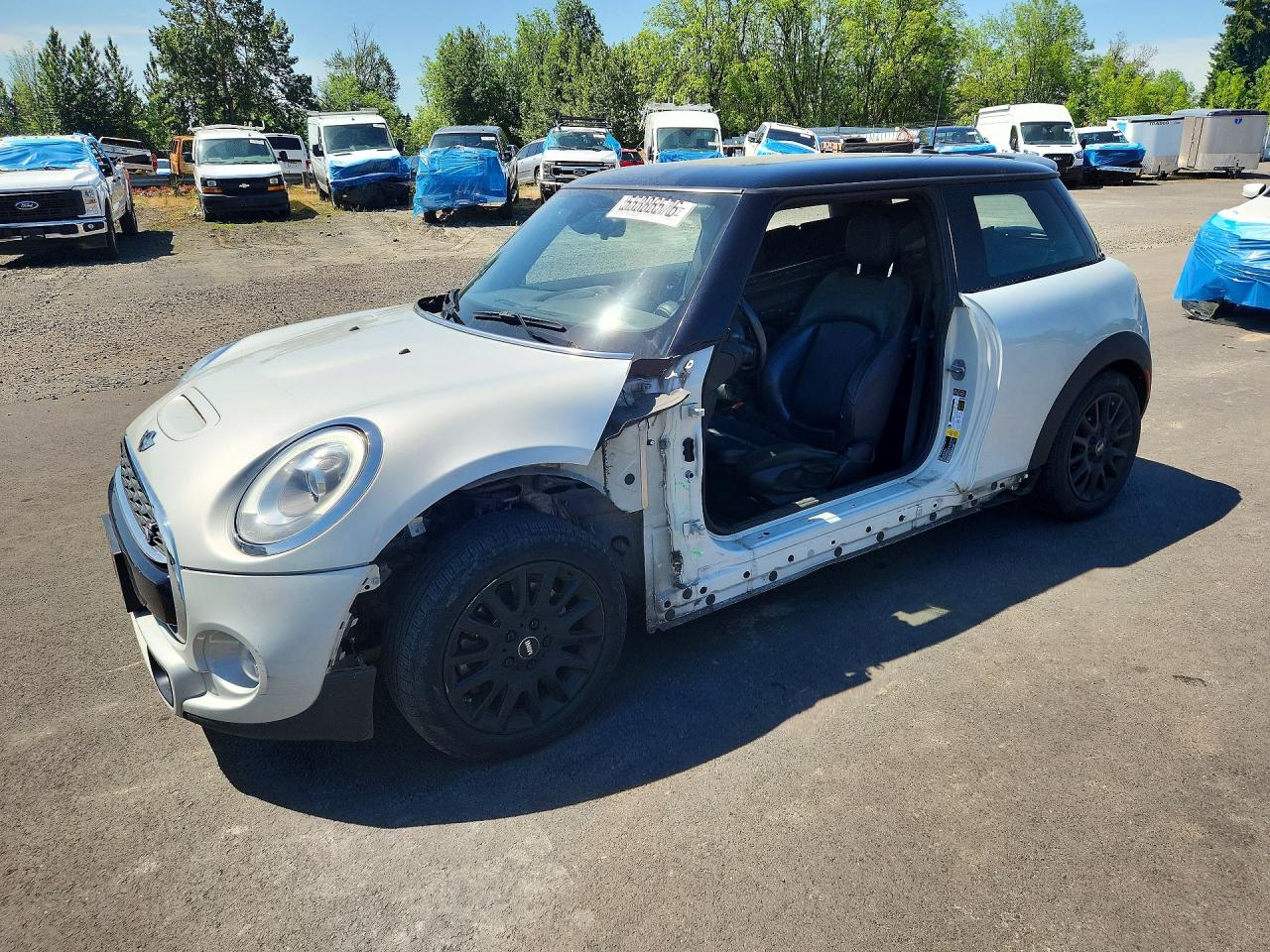 2014 MINI Hardtop S, VIN WMWXM7C59ET970712 — Side