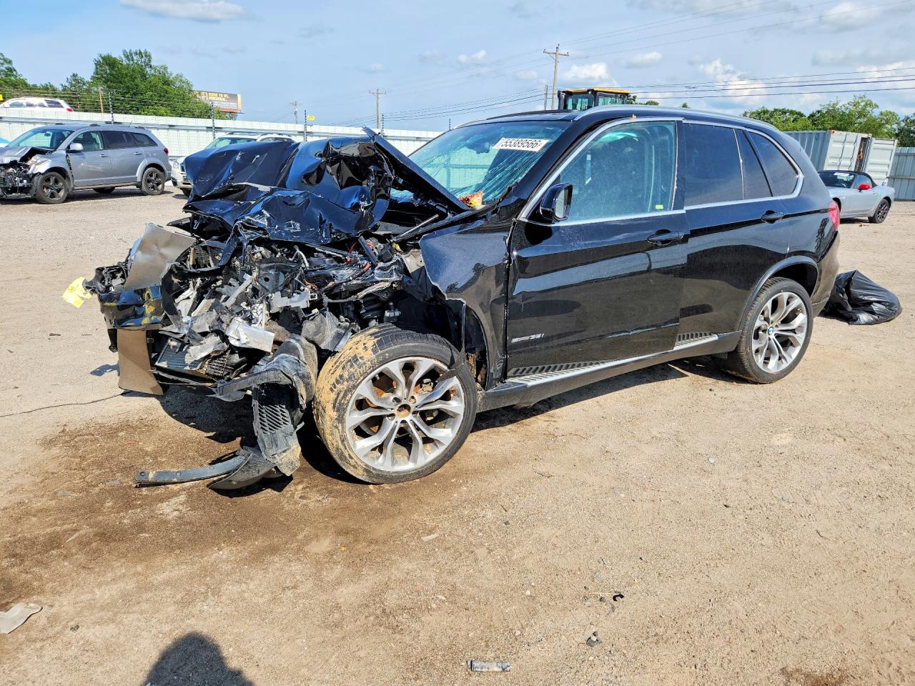 2015 BMW X5 sDrive35i, VIN 5UXKR2C54F0H37231 — Front end