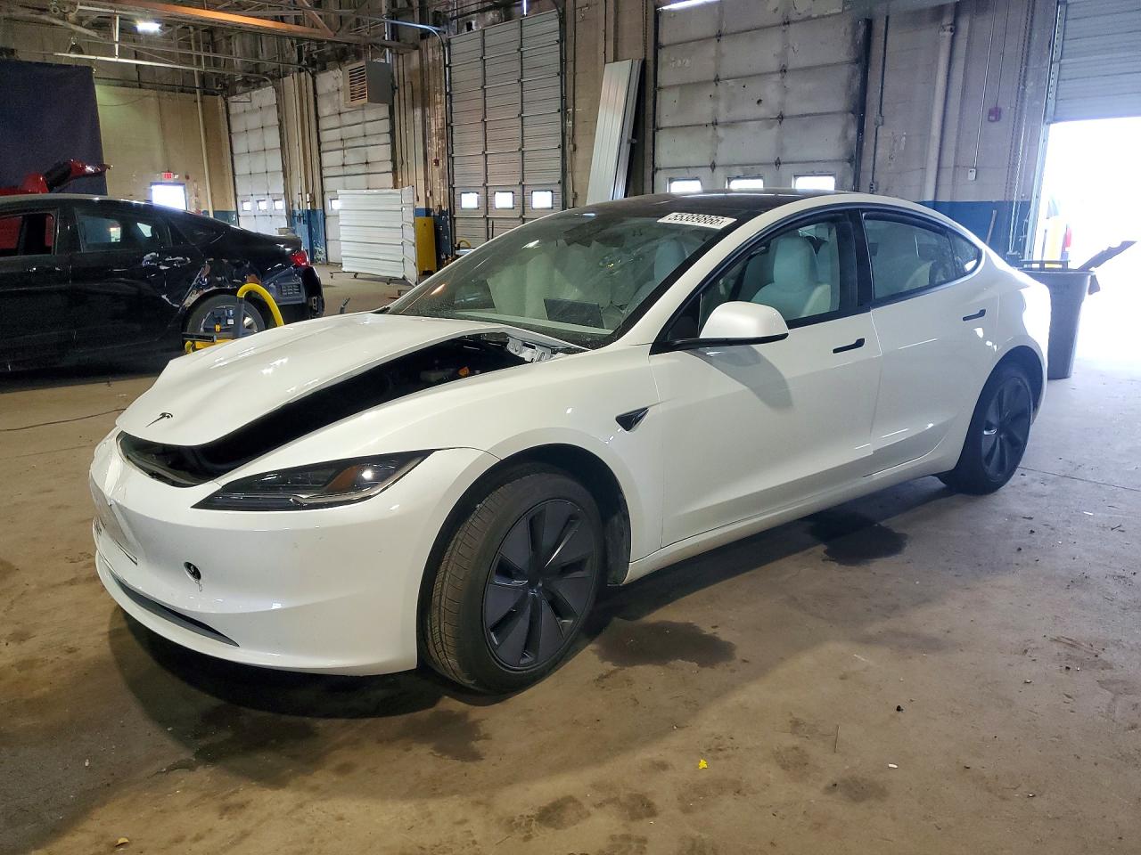2026 Tesla Model 3 Premium, VIN 5YJ3E1EA1TF139727 — Перед