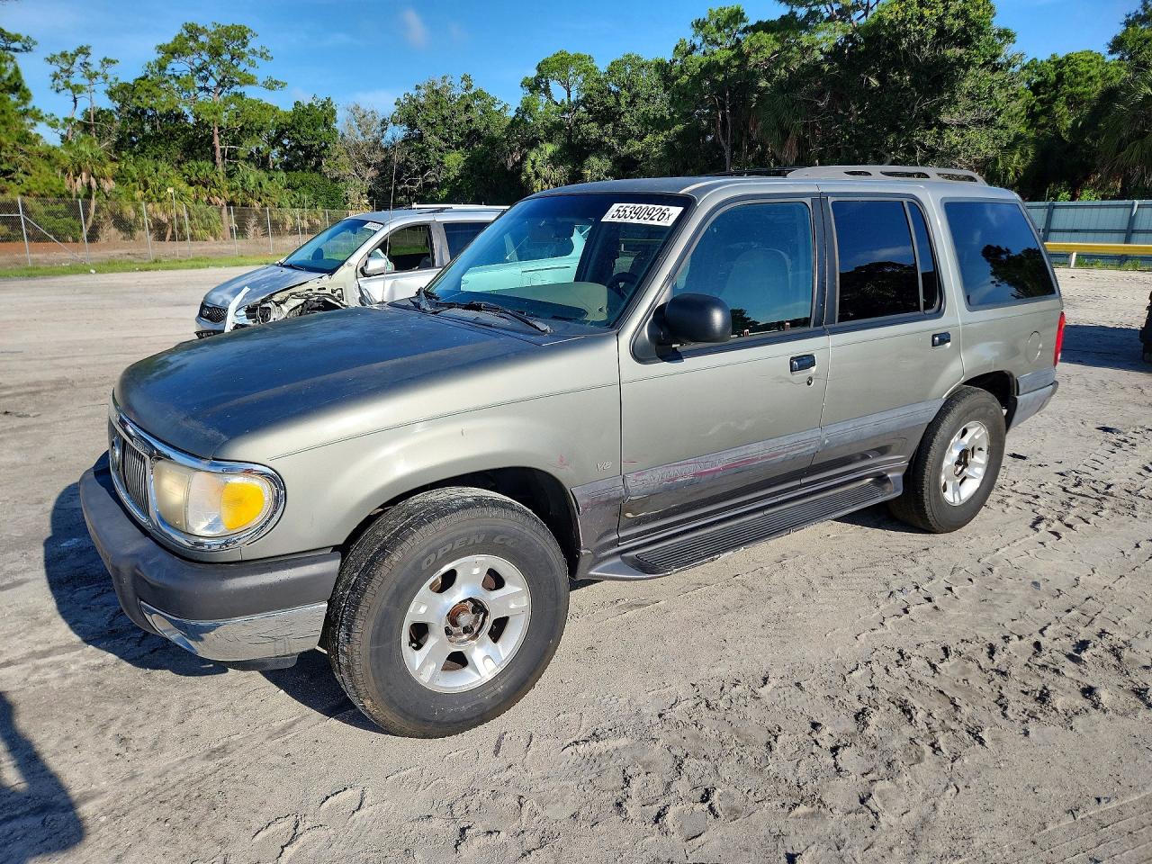 1999 Mercury Mountaineer, VIN 4M2ZU52P1XUJ31129 — Undercarriage
