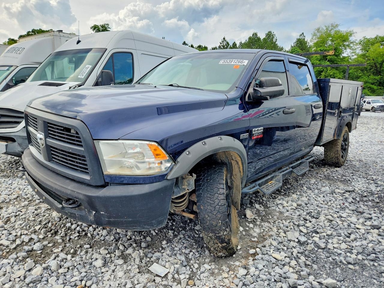 2012 Dodge RAM, VIN 3C7WD5HT5CG280916 — Front end