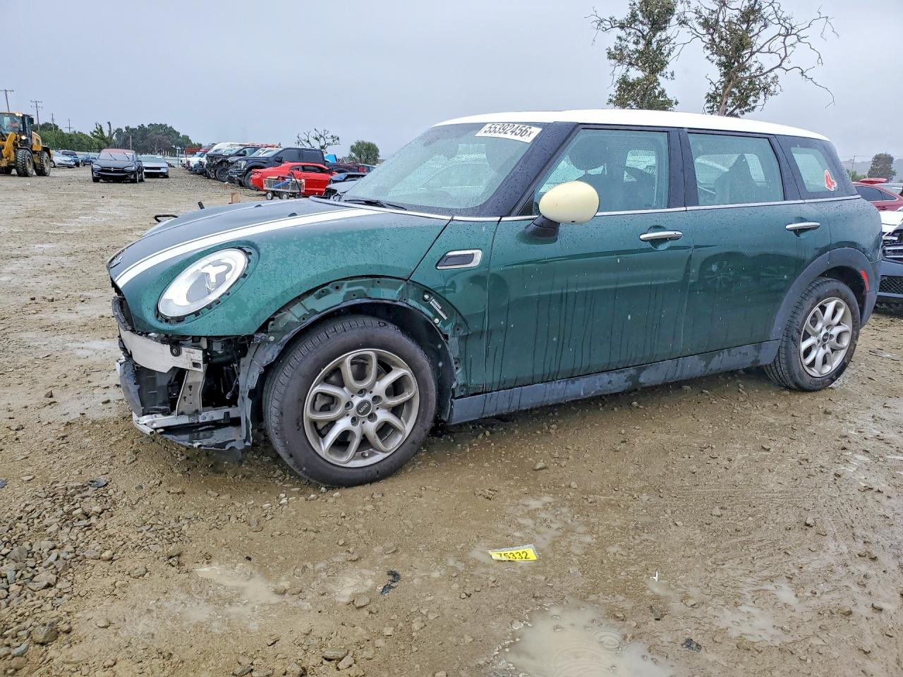 2016 MINI Clubman, VIN WMWLN5C59G2E30790 — Front end