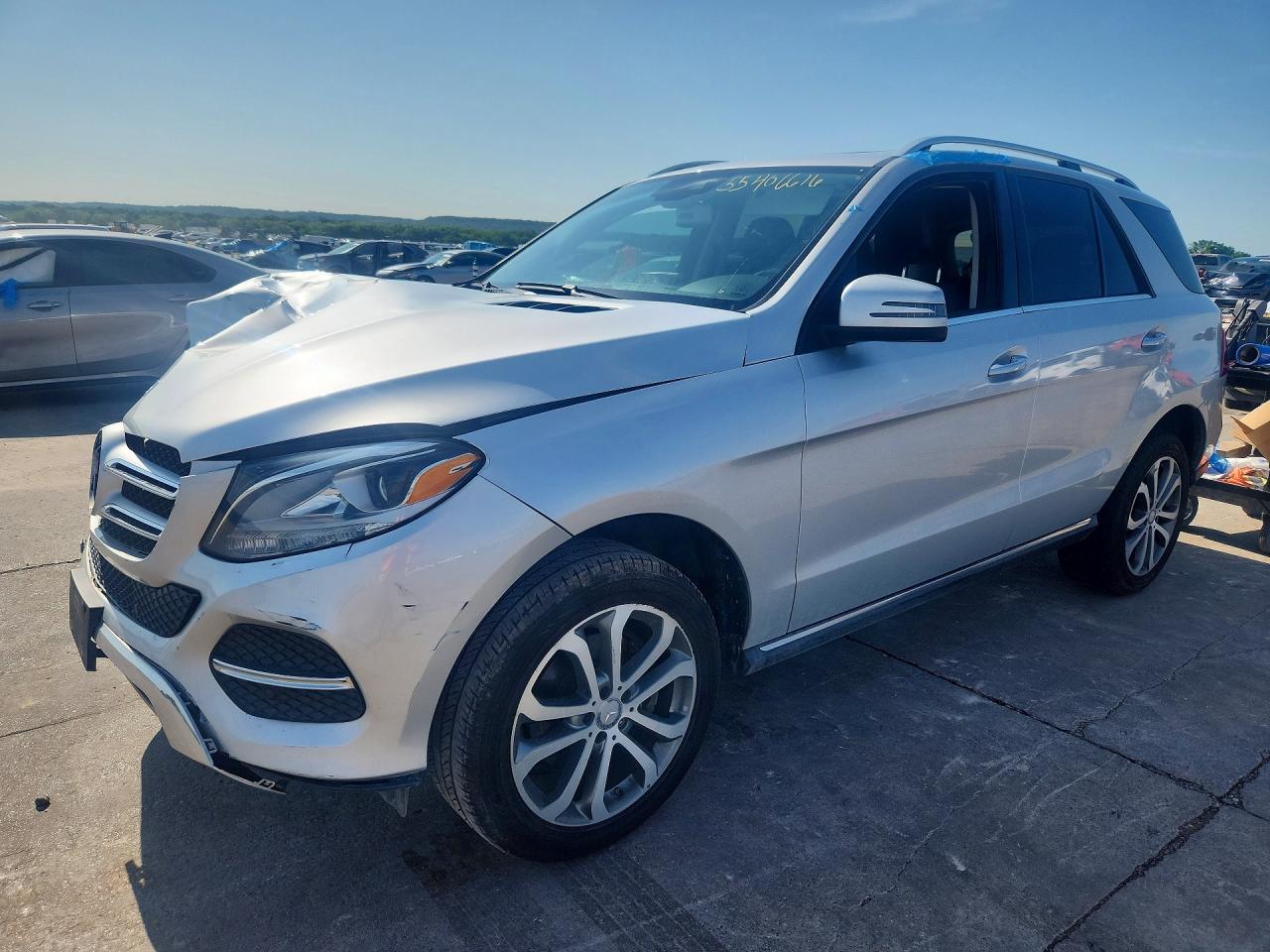 2016 Mercedes-Benz GLE 350, VIN 4JGDA5JB8GA648326 — Front end