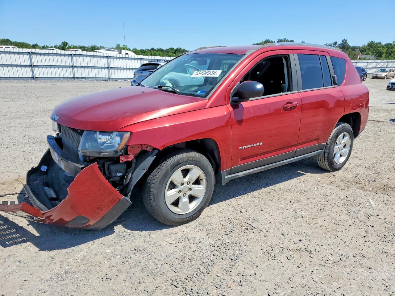 2014 Jeep Compass Sport, VIN 1C4NJCBA9ED843754 — Front end