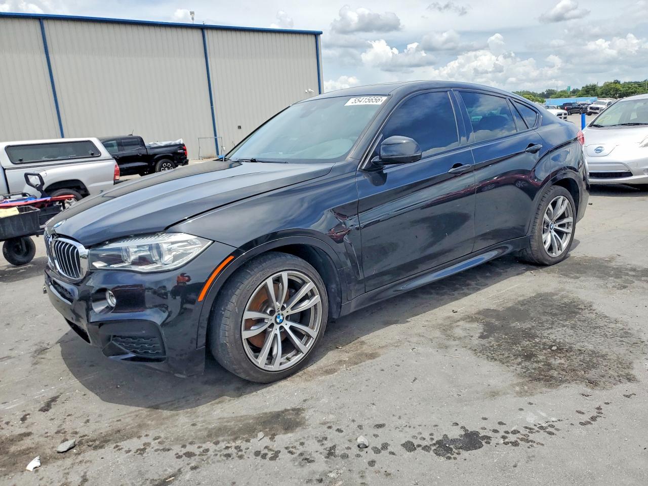 2017 BMW X6 xDrive50i, VIN 5UXKU6C32H0S99670 — Front end
