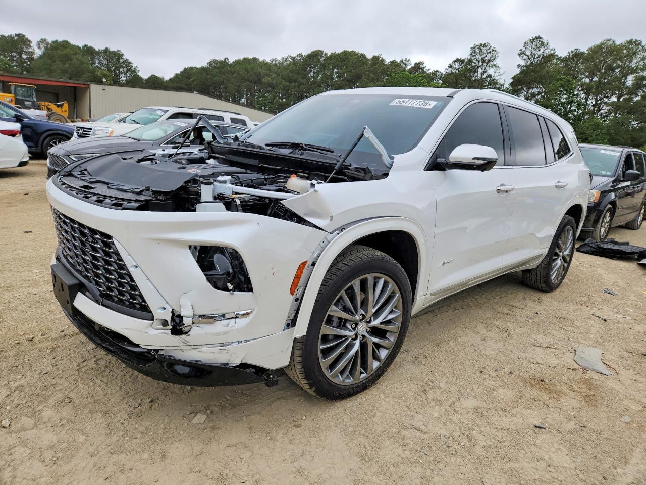 2025 Buick Enclave Avenir, VIN 5GAERCRS9SJ110254 — Перед