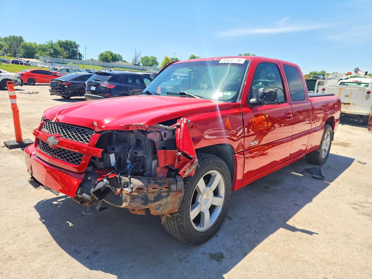 2003 Chevrolet Silverado SS, VIN 2GCEK19N331343723 — Front end