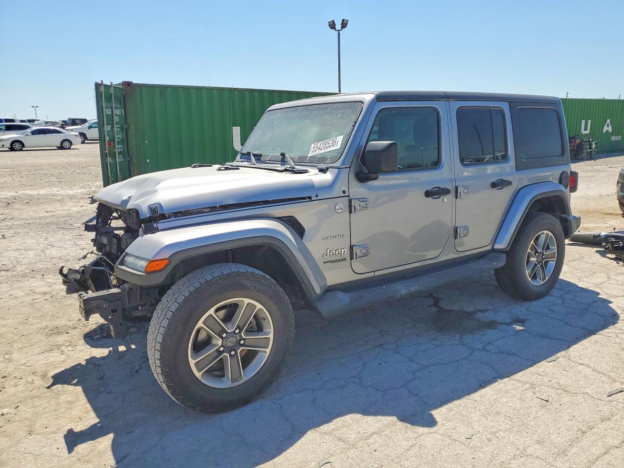2018 Jeep Wrangler Unlimited Sahara, VIN 1C4HJXEG8JW206941 — Front end