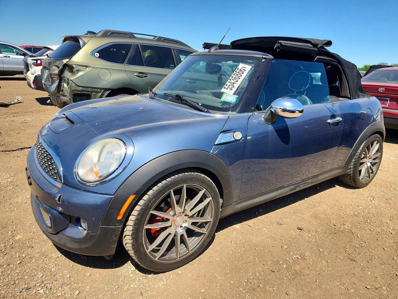 2011 MINI Convertible S, VIN WMWZP3C50BTX83055 — Auction photo 1 of 12