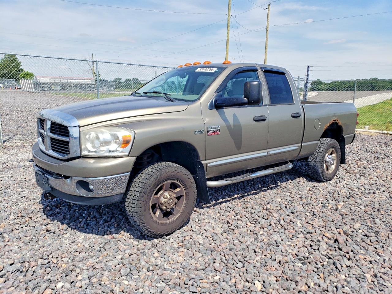 2008 Dodge 2500 SLT, VIN 3D7KS28D18G226535 — Бок