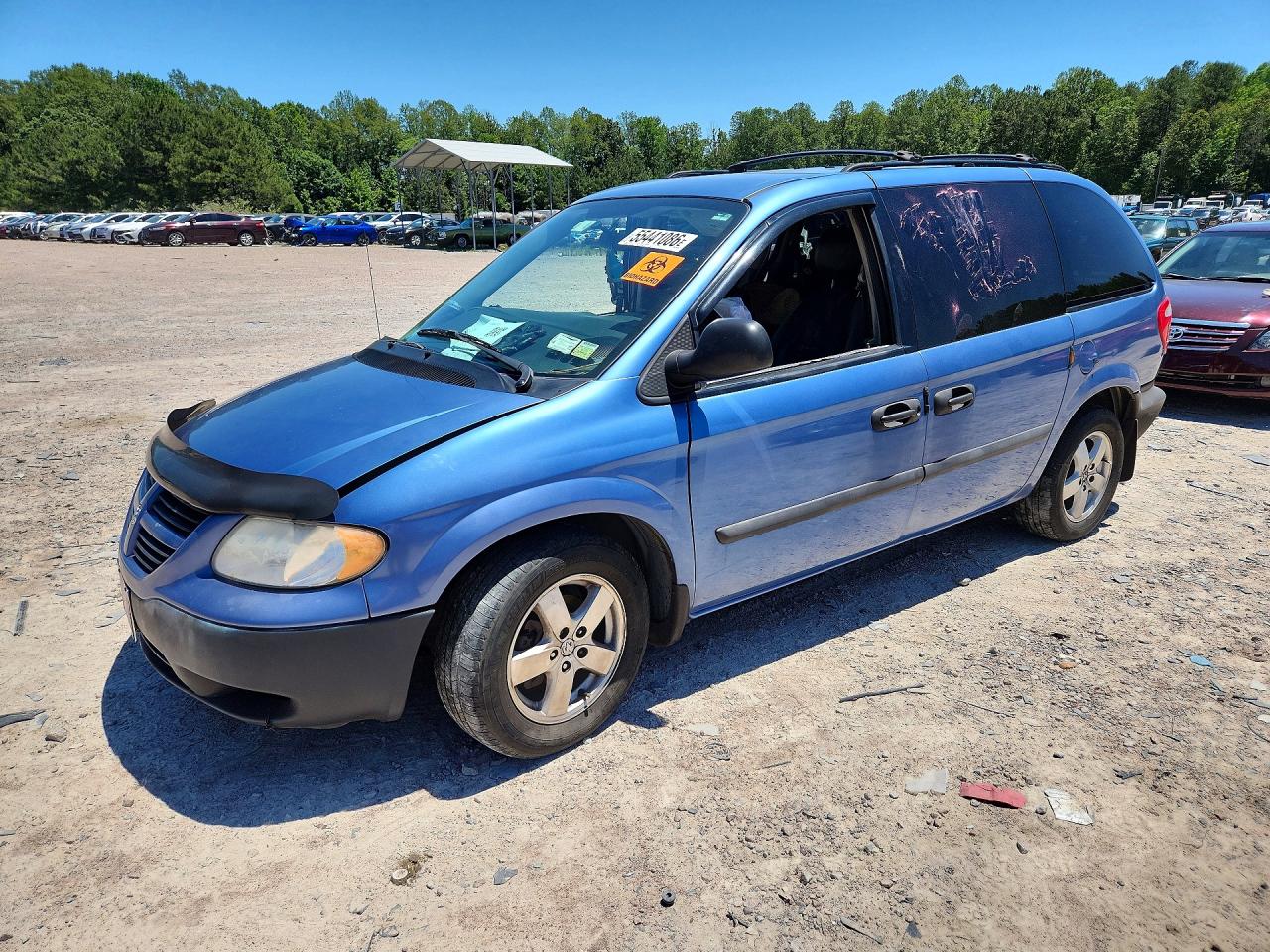 2007 Dodge Caravan SE, VIN 1D4GP25B57B196776 — Бок