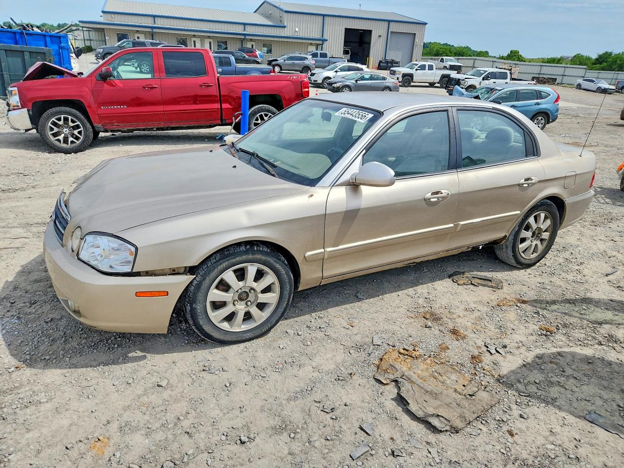 2006 Kia Optima LX, VIN KNAGD128865451049 — Перед