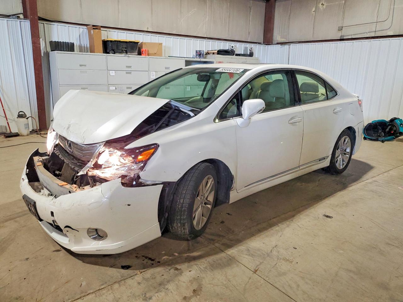 2010 Lexus HS 250h Premium, VIN JTHBB1BA6A2015024 — Front end