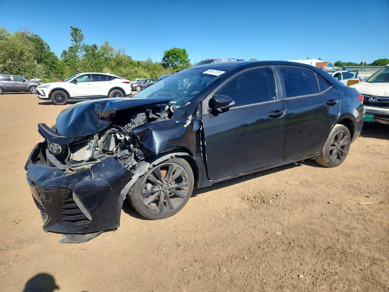 2017 Toyota Corolla SE, VIN 2T1BURHE2HC782532 — Front end