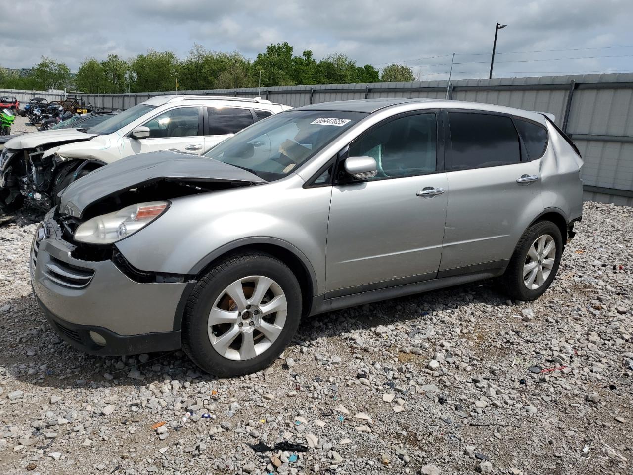 2006 Subaru Tribeca 7-Pass, VIN 4S4WX85C364417777 — Rear end